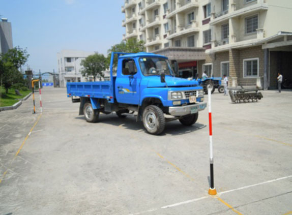 2011年我公司前往蕭山農(nóng)機監(jiān)理站進行樁考儀培訓