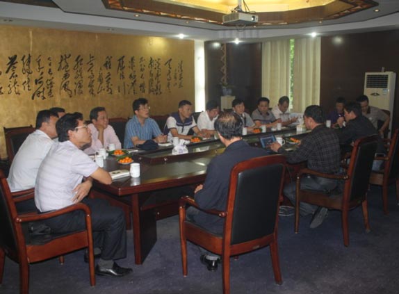 4月24號海南省農(nóng)機所領(lǐng)導(dǎo)來我公司考察